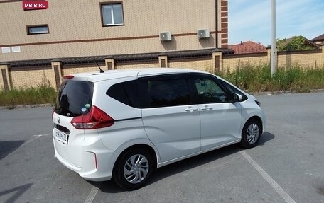 Honda Freed II, 2019 год, 1 850 000 рублей, 7 фотография