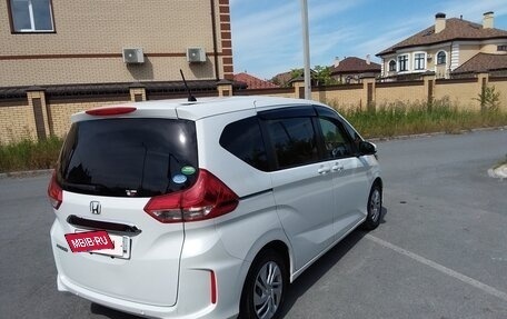 Honda Freed II, 2019 год, 1 850 000 рублей, 6 фотография