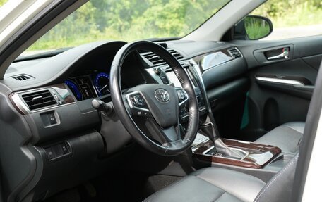 Toyota Camry, 2016 год, 2 350 000 рублей, 9 фотография
