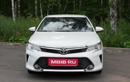 Toyota Camry, 2016 год, 2 350 000 рублей, 2 фотография
