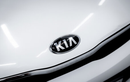 KIA Rio IV, 2019 год, 1 099 900 рублей, 10 фотография
