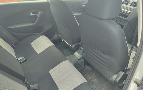 Volkswagen Polo VI (EU Market), 2012 год, 1 100 000 рублей, 15 фотография