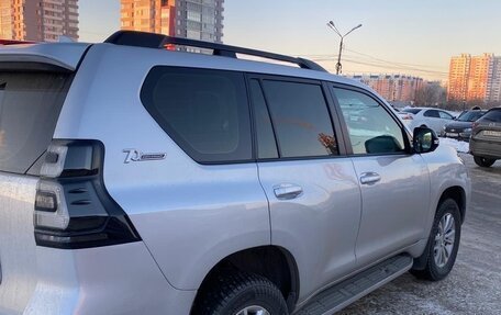 Toyota Land Cruiser Prado 150 рестайлинг 2, 2021 год, 9 000 000 рублей, 4 фотография