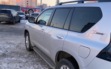 Toyota Land Cruiser Prado 150 рестайлинг 2, 2021 год, 9 000 000 рублей, 5 фотография
