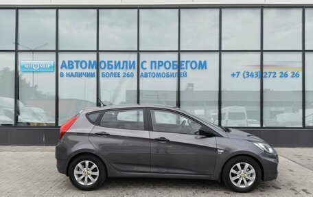 Hyundai Solaris II рестайлинг, 2011 год, 715 000 рублей, 6 фотография