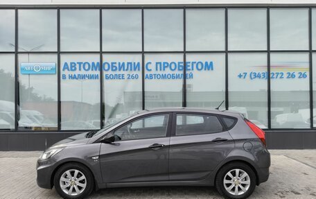 Hyundai Solaris II рестайлинг, 2011 год, 715 000 рублей, 2 фотография