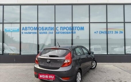 Hyundai Solaris II рестайлинг, 2011 год, 715 000 рублей, 5 фотография