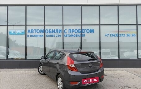Hyundai Solaris II рестайлинг, 2011 год, 715 000 рублей, 3 фотография