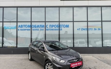 Hyundai Solaris II рестайлинг, 2011 год, 715 000 рублей, 7 фотография