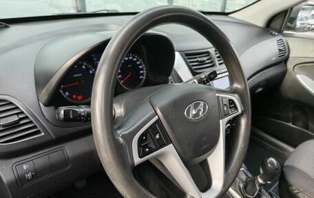 Hyundai Solaris II рестайлинг, 2011 год, 715 000 рублей, 9 фотография