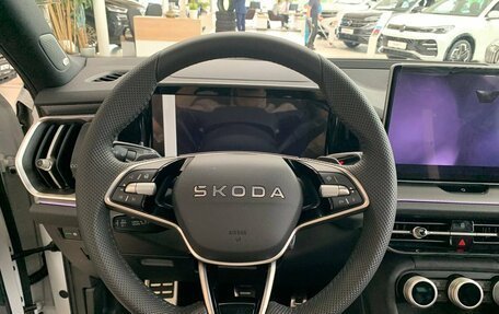 Skoda Kodiaq, 2025 год, 5 500 000 рублей, 8 фотография