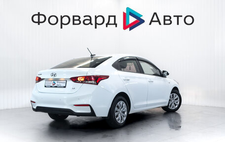 Hyundai Solaris II рестайлинг, 2017 год, 1 200 000 рублей, 7 фотография