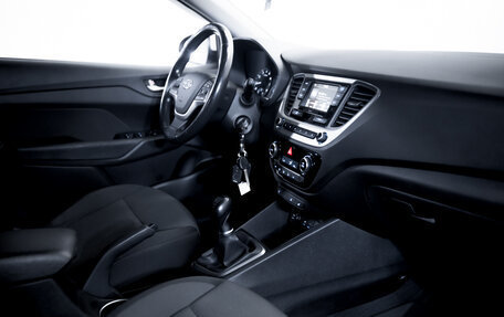 Hyundai Solaris II рестайлинг, 2017 год, 1 200 000 рублей, 15 фотография