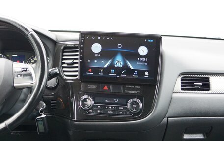Mitsubishi Outlander III рестайлинг 3, 2014 год, 1 260 000 рублей, 10 фотография