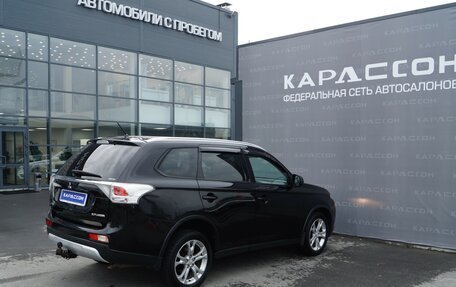 Mitsubishi Outlander III рестайлинг 3, 2014 год, 1 260 000 рублей, 2 фотография