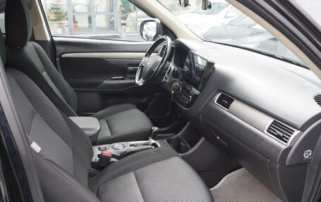 Mitsubishi Outlander III рестайлинг 3, 2014 год, 1 260 000 рублей, 7 фотография