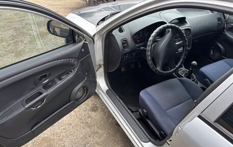 Mitsubishi Carisma I, 2002 год, 205 000 рублей, 6 фотография