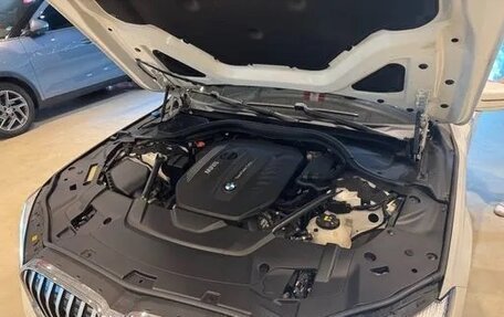 BMW 7 серия, 2022 год, 6 260 000 рублей, 9 фотография