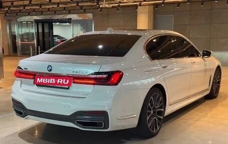 BMW 7 серия, 2022 год, 6 260 000 рублей, 2 фотография