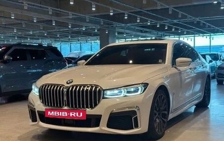 BMW 7 серия, 2022 год, 6 260 000 рублей, 4 фотография
