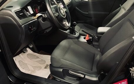 Volkswagen Jetta VI, 2011 год, 1 180 000 рублей, 6 фотография