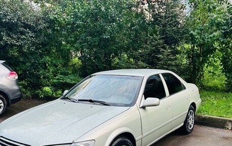 Toyota Camry, 2001 год, 425 000 рублей, 5 фотография