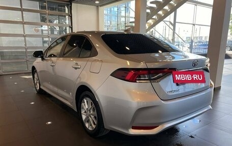 Toyota Corolla, 2021 год, 1 915 000 рублей, 5 фотография