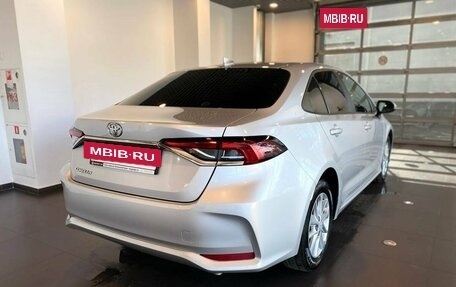 Toyota Corolla, 2021 год, 1 915 000 рублей, 3 фотография