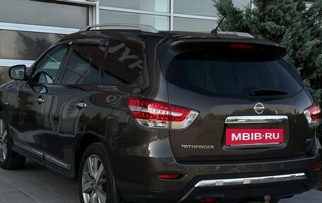 Nissan Pathfinder, 2015 год, 1 670 000 рублей, 7 фотография