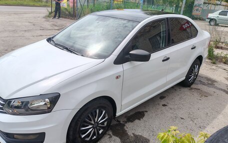 Volkswagen Polo VI (EU Market), 2017 год, 850 000 рублей, 2 фотография