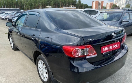 Toyota Corolla, 2013 год, 750 000 рублей, 3 фотография