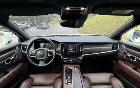 Volvo V90 Cross Country I рестайлинг, 2022 год, 3 730 000 рублей, 7 фотография