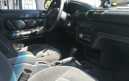 Dodge Stratus II, 2002 год, 370 000 рублей, 4 фотография