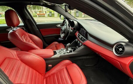 Alfa Romeo Giulia II, 2020 год, 2 800 000 рублей, 8 фотография