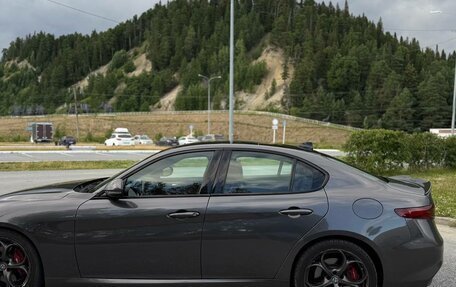 Alfa Romeo Giulia II, 2020 год, 2 800 000 рублей, 4 фотография