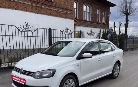 Volkswagen Polo VI (EU Market), 2014 год, 680 000 рублей, 2 фотография