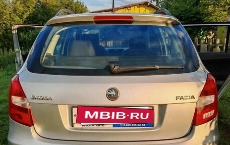 Skoda Fabia II, 2013 год, 770 000 рублей, 3 фотография