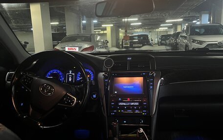 Toyota Camry, 2016 год, 1 990 000 рублей, 8 фотография