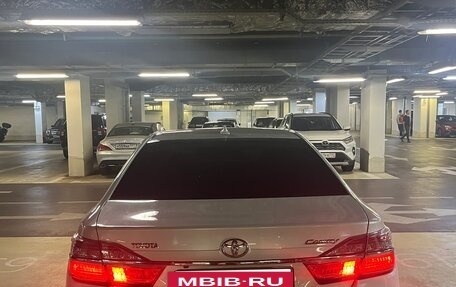 Toyota Camry, 2016 год, 1 990 000 рублей, 4 фотография