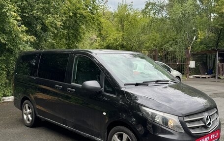 Mercedes-Benz Vito, 2018 год, 3 000 000 рублей, 2 фотография