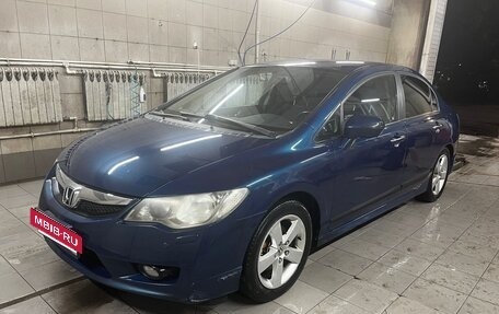 Honda Civic VIII, 2010 год, 750 000 рублей, 2 фотография