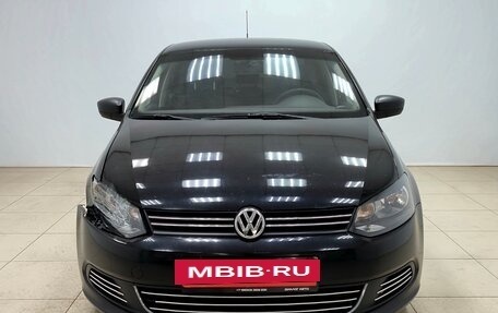 Volkswagen Polo VI (EU Market), 2011 год, 445 000 рублей, 2 фотография