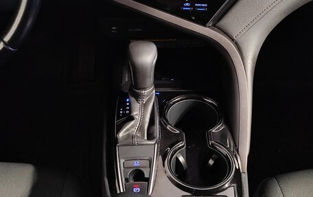 Toyota Camry, 2019 год, 2 759 000 рублей, 10 фотография