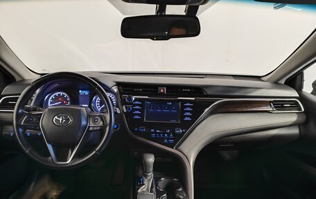 Toyota Camry, 2019 год, 2 759 000 рублей, 8 фотография