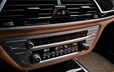 BMW 7 серия, 2021 год, 5 800 000 рублей, 10 фотография