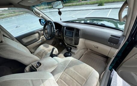 Toyota Land Cruiser 100 рестайлинг 2, 2007 год, 1 850 000 рублей, 11 фотография