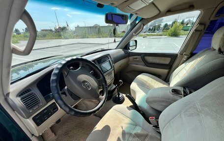 Toyota Land Cruiser 100 рестайлинг 2, 2007 год, 1 850 000 рублей, 10 фотография