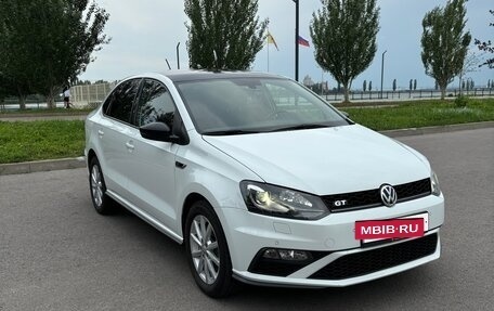 Volkswagen Polo VI (EU Market), 2016 год, 1 370 000 рублей, 2 фотография