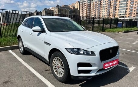 Jaguar F-Pace, 2017 год, 2 350 000 рублей, 3 фотография