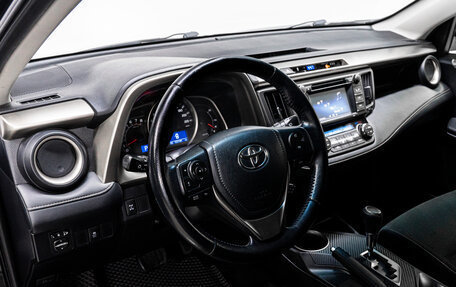 Toyota RAV4, 2015 год, 2 290 000 рублей, 10 фотография